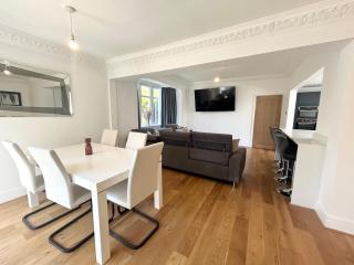 Stanley House - Luxury 6 Bed, Free Parking - Blackpool - 5