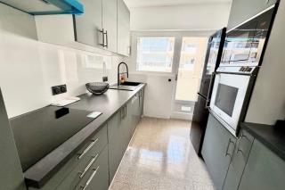 Antibes hyper center - 4 people - close to shops and beaches - 5