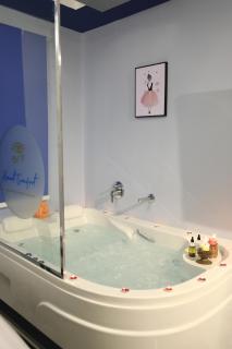 Luxury 1BD Studio wz Jacuzzi 5min to Airport, Massager - Caïro - 8