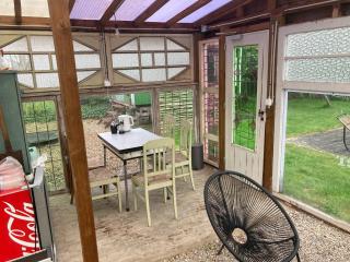 Tiny house at the ecological swimming pool - Deerlijk - 5