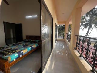 Bluebay Luxury Cottages - Malpe - Malpe - 3