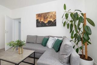 Bright Two-Bedroom Apartment in Nowa Huta by Noclegi Renters - 2
