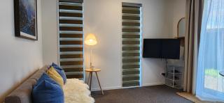 Cozy Retreat on Serene Street - Hamilton - 8
