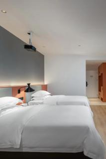Locals Inn Guangzhou New Baiyun International Airport Airport Branch - Huadu - 1
