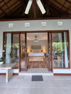 Badra House Bougainvillea - 3