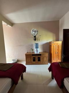 Vivian's Lakey peak homestay - Huu - 4
