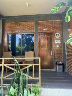 Vivian's Lakey peak homestay - Huu - 2