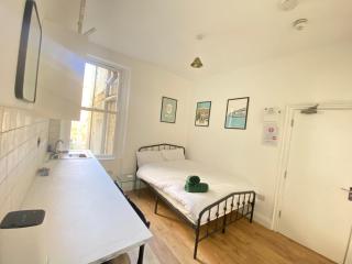 Chic Studio London - 0