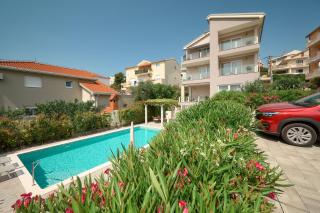 Olive Tree apartments - Podstrana - 8