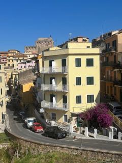 Hotel Week End - Porto Santo Stefano - 0