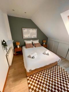 Large Comfortable House for Groups and Families - 5