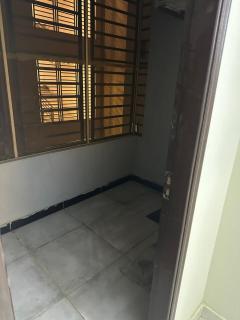 Modern Apartment with Balcony - Karachi - 5