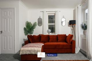 Modern 3 Bedroom House By The Yuma Homes Short Lets & Serviced Accommodation In Ashford Town Centre With Free Wifi & Free Parking - Kent - 8