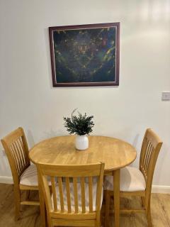 Spacious and Welcoming one-bedroom apartment - Sunningwell - 5