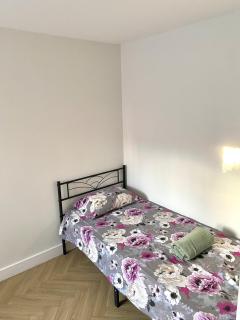 Step Entire Home - Rainham - 8