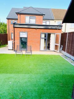 Step Entire Home - Rainham - 7