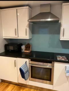 Stunning coastal retreat - Hollington - 0