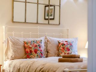 1 Bed in Ironbridge 80726 - Leighton - 1