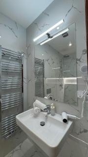 HOTEL 16 - Central Prague - Praag - 3