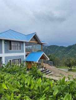 Barhol Lodge - - 0