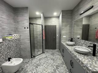 Karlovy Cute Inn by Rentez - Karlsbad - 9