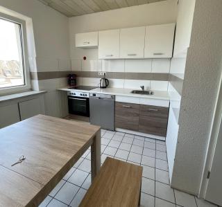 Fully equipped Apartment with Balcony in Duisburg - Duisburgo - 4