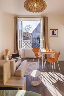 "Aux Grandes Ecoles" Studio Premium cœur de Poitiers - 0