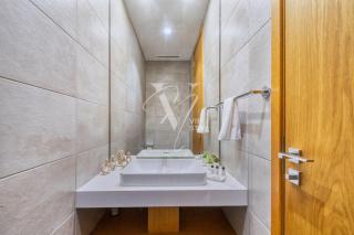 Luxury 2BR with Dubai Eye and Sea Views at One JBR - 1