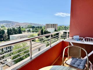 Sea View One Bedroom Apartment - Bar - 0