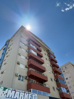 Sea View One Bedroom Apartment - Bar - 2