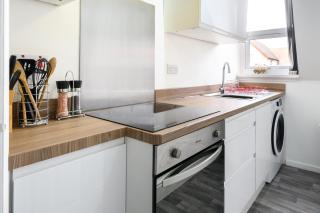 SAPPHIRE Suite Moseley Mews, Birmingham By StayStaycations - Birmingham - 5