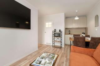 Bright Studio Bema Gdynia Near Centre by Noclegi Renters - Gdynia - 1