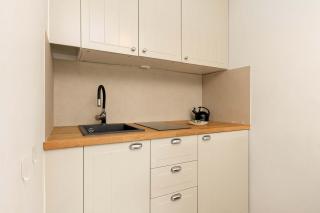 Bright Studio Bema Gdynia Near Centre by Noclegi Renters - Gdynia - 5