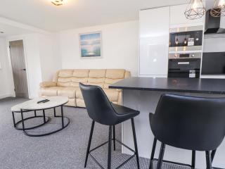 4 Willow Grove - Freehold - Holywell - 2