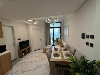 Elegant 1br Apt with balcony - Al Maryah Vista 1 - Abu Dhabi - 0