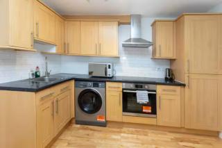 Newly Renovated 1BD Flat - Camden - London - 9