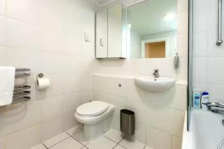 Newly Renovated 1BD Flat - Camden - London - 6