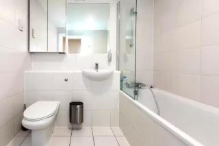 Newly Renovated 1BD Flat - Camden - London - 5