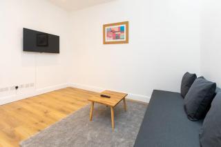 Newly Renovated 1BD Flat - Camden - London - 2