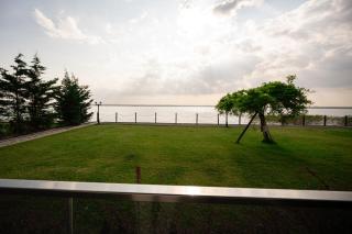 Nest By The Lake - Mamaia - 6