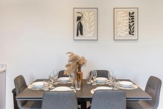 Kew View Suite 2BR Sleeps 9, Walk to Tube & Sights - 2