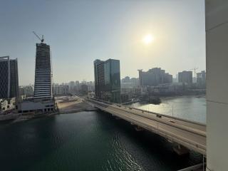 Elegant 1br Apt with balcony , Al Maryah Vista 1 - Abu Dhabi - 8
