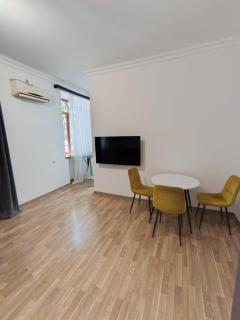 One bedroom apartment in the small center - Erevan - 4