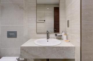 Premium 1BR Business bay Dubai - 8