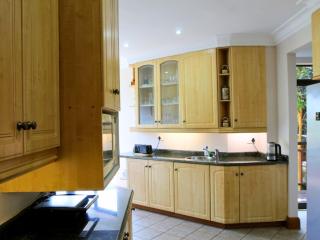 Peaceful Zimbali Escape with Pool, Deck & Views - Ballito - 6