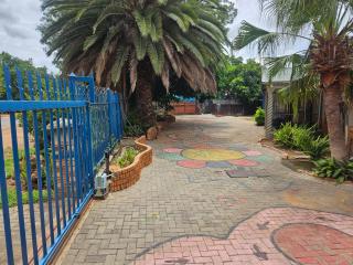 Yoruville - Rustenburg - 8