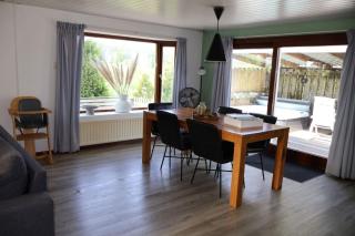 Chalet 30 met jacuzzi - Sint Annaland - 3