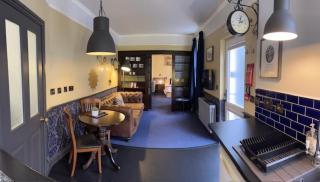 Atlantis Holiday Apartments - Torquay - 5