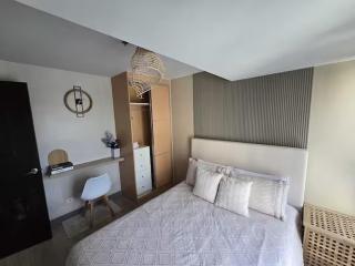 Modern Comfort & Snap Worthy with Pool, Gym & More - Manila - 1
