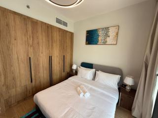 Elegant 3-Bedroom Duplex in Al Maryah Vista 1 - Abu Dhabi - 7